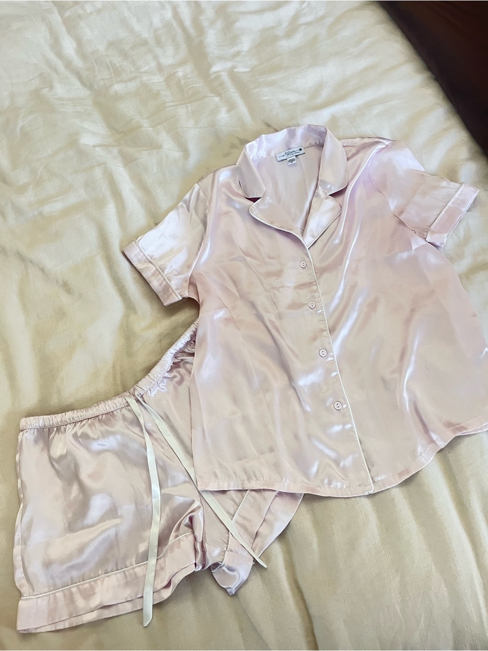 In Bloom by Jonquil pink satin THE MRS. Pajama set small